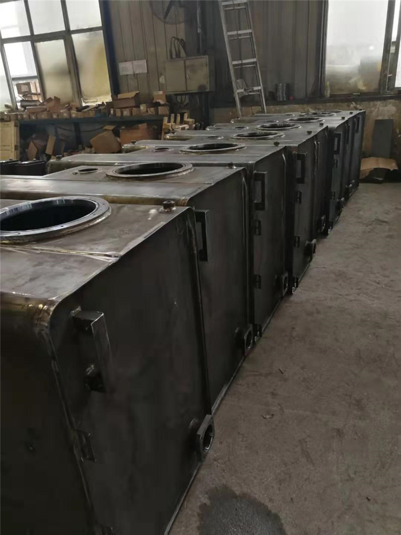 7工(gong)程車液(ye)壓油箱(xiang)（熱闆）陶(tao)化